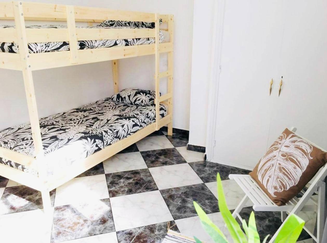 4 soverom Leilighet til leie i Las Palmas de Gran Canaria - € 1 500 (Ref: 9836284)