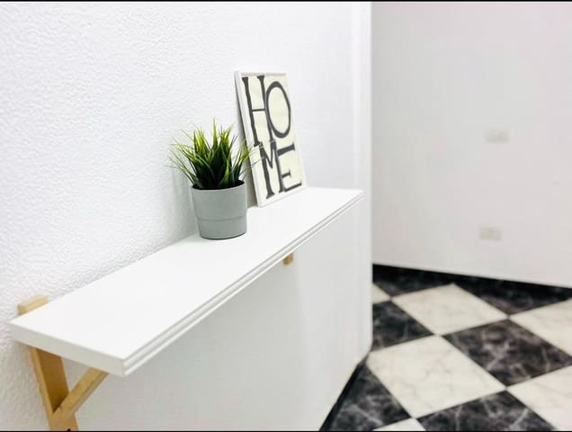 Piso de 4 habitaciones en Santa Catalina - Canteras, Las Palmas de Gran Canaria en alquiler - 1.500 € (Ref: 9836284)