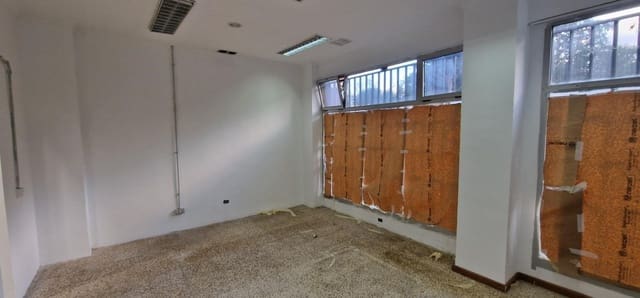 4 chambre Entreprise à vendre à Miller, Las Palmas de Gran Canaria - 330 000 € (Ref: 9849424)