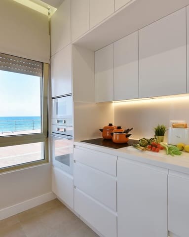 2 bedroom Flat for rent in Las Palmas de Gran Canaria - € 1,800 (Ref: 9860139)