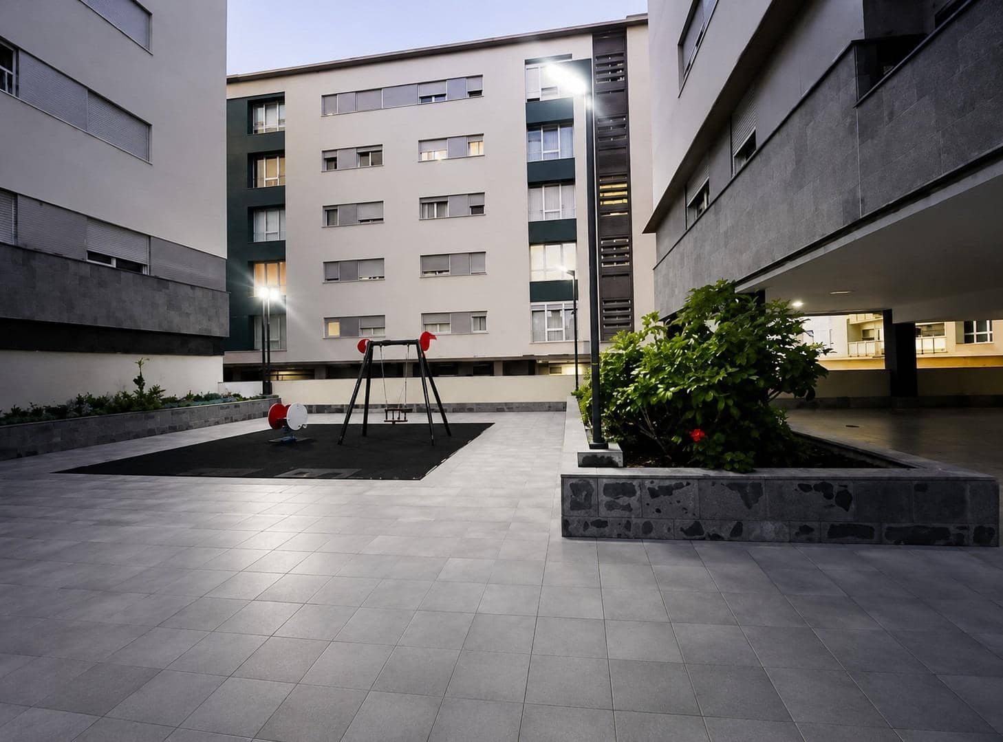 3 sovrum Lägenhet att hyra i Las Palmas de Gran Canaria med garage - 1 300 € (Ref: 9868628)