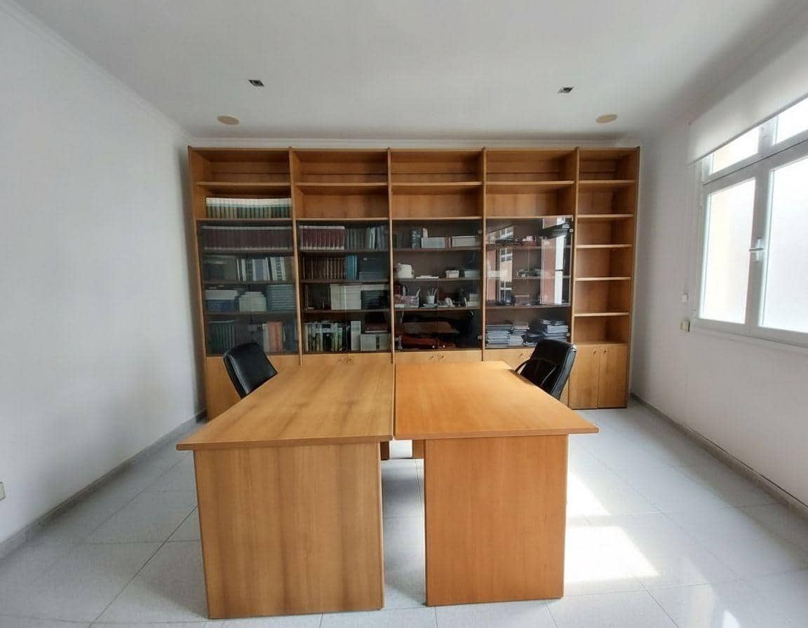 6 soveværelse Lejlighed til salg i Las Palmas de Gran Canaria - € 570.000 (Ref: 9868629)