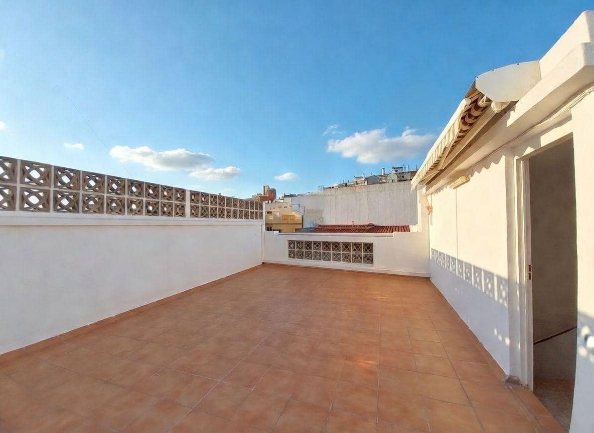 6 soveværelse Lejlighed til salg i Las Palmas de Gran Canaria - € 570.000 (Ref: 9868629)