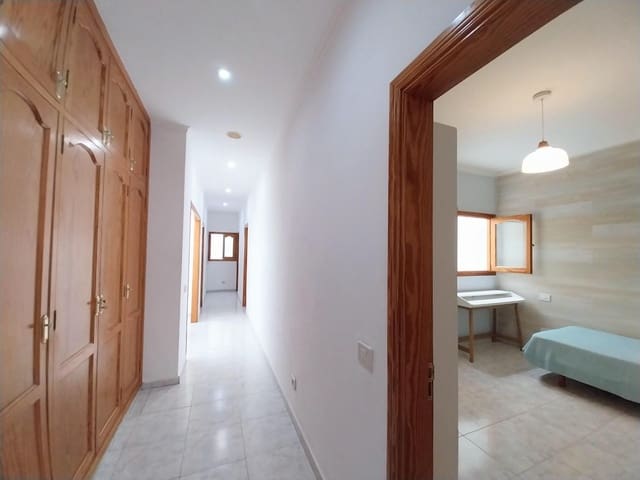6 soveværelse Lejlighed til salg i Guanarteme, Las Palmas de Gran Canaria - € 570.000 (Ref: 9868629)