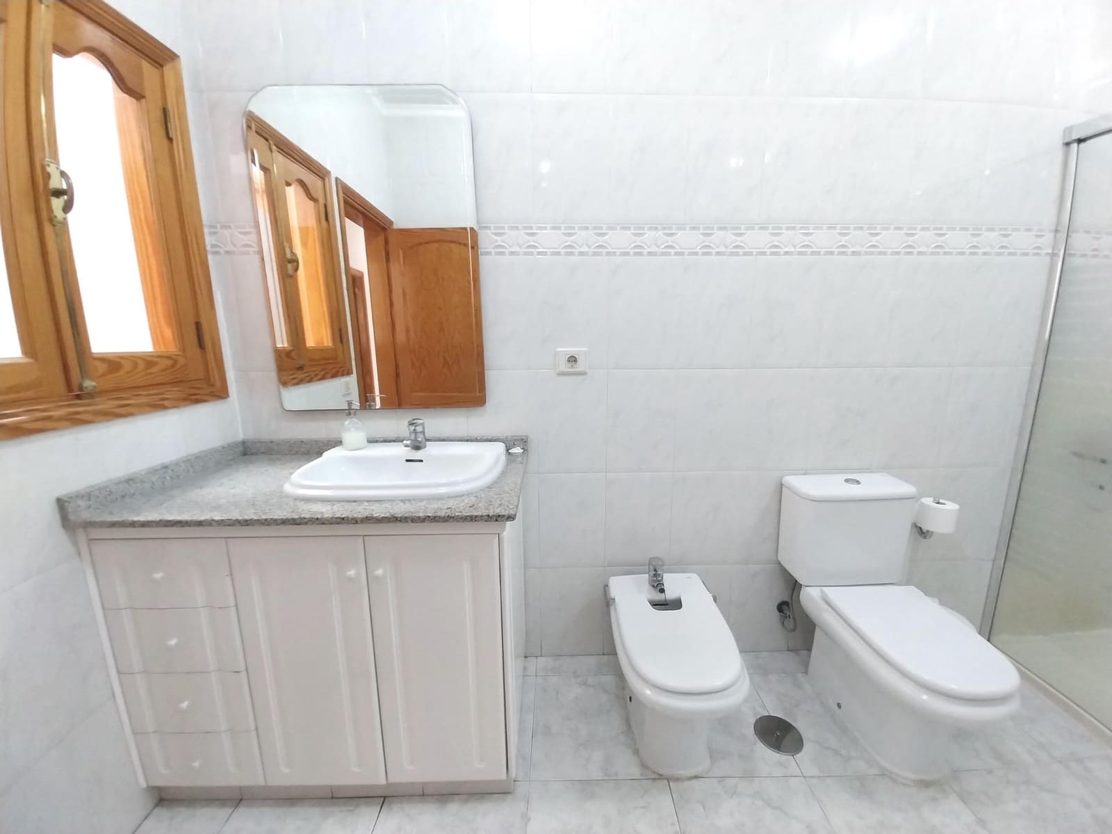 6 soveværelse Lejlighed til salg i Las Palmas de Gran Canaria - € 570.000 (Ref: 9868629)