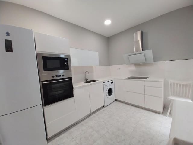 6 soveværelse Lejlighed til salg i Guanarteme, Las Palmas de Gran Canaria - € 570.000 (Ref: 9868629)
