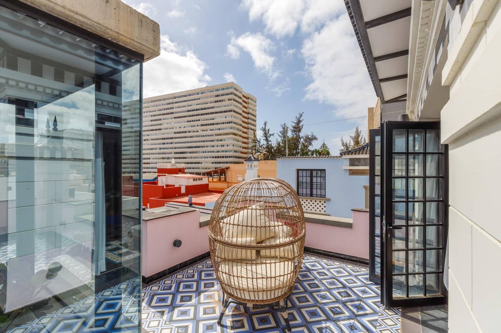 5 quarto Moradia para venda em Las Palmas de Gran Canaria com piscina garagem - 1 285 000 € (Ref: 9873542)