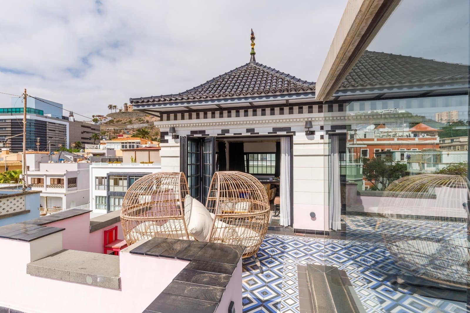 5 bedroom Villa for sale in Las Palmas de Gran Canaria with pool garage - € 1,285,000 (Ref: 9873542)