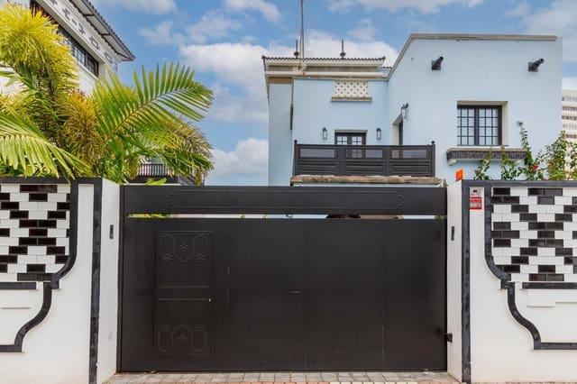5 quarto Moradia para venda em Ciudad Jardín, Las Palmas de Gran Canaria com piscina garagem - 925 000 € (Ref: 9873543)
