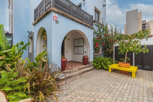 5 quarto Moradia para venda em Ciudad Jardín, Las Palmas de Gran Canaria com piscina garagem - 925 000 € (Ref: 9873543)