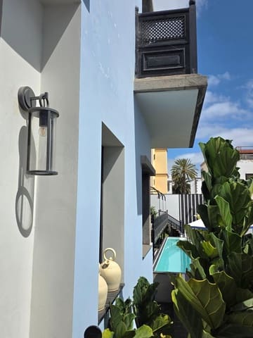 10 slaapkamer Villa te koop in Ciudad Jardín, Las Palmas de Gran Canaria met zwembad garage - € 2.210.000 (Ref: 9878905)