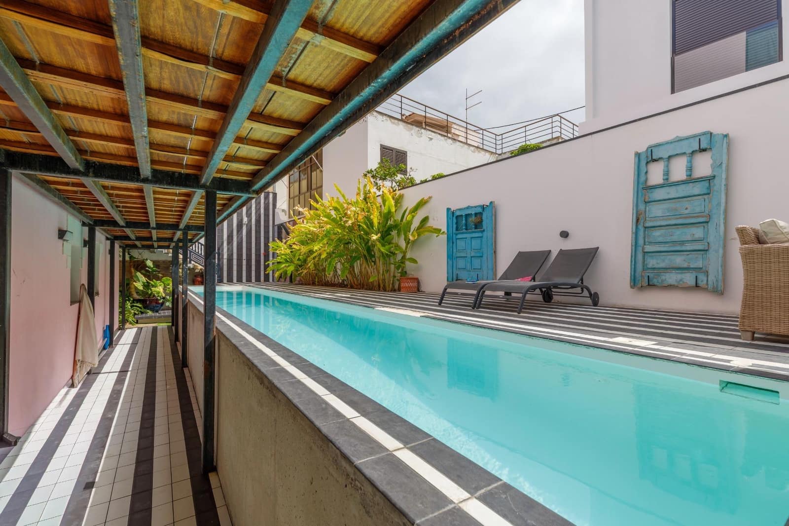 10 chambre Villa/Maison à vendre à Las Palmas de Gran Canaria avec piscine garage - 2 210 000 € (Ref: 9878905)