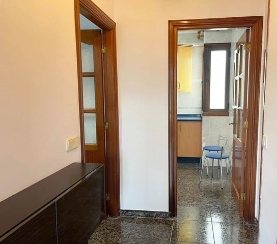 4 makuuhuone Asunto vuokrattavana paikassa Guanarteme, Las Palmas de Gran Canaria mukana 
autotalli - 1 500 € (Ref: 9884863)