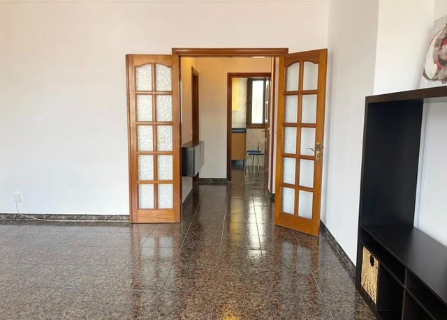 4 makuuhuone Asunto vuokrattavana paikassa Guanarteme, Las Palmas de Gran Canaria mukana 
autotalli - 1 500 € (Ref: 9884863)