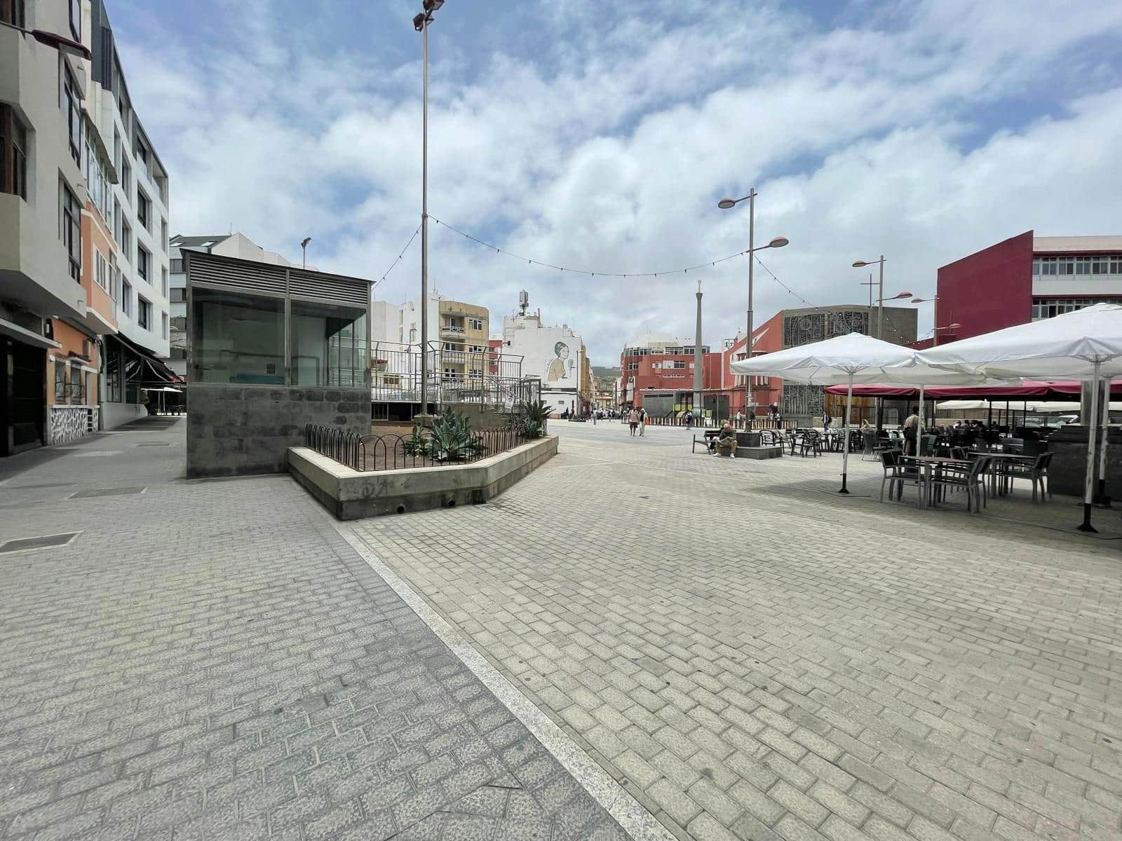 4 soveværelse Lejlighed til leje i Las Palmas de Gran Canaria med garage - € 1.500 (Ref: 9884863)