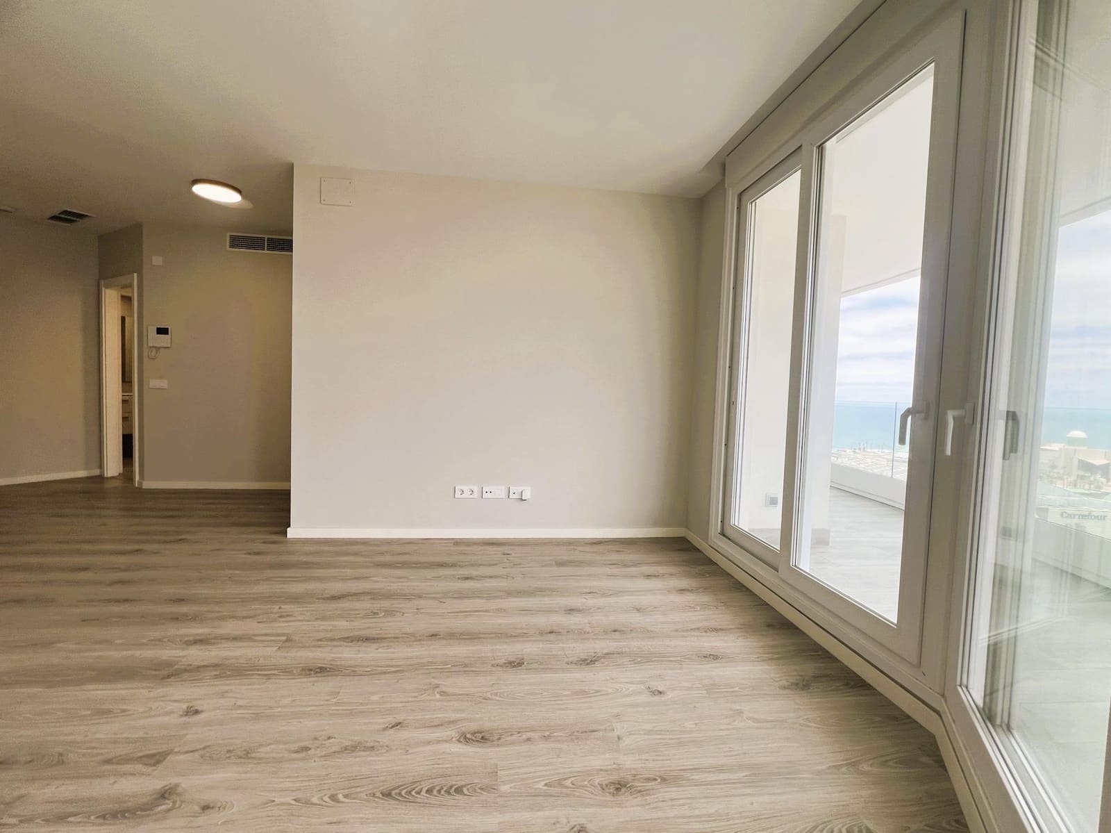 2 bedroom Flat for rent in Las Palmas de Gran Canaria with pool garage - € 1,200 (Ref: 9929445)