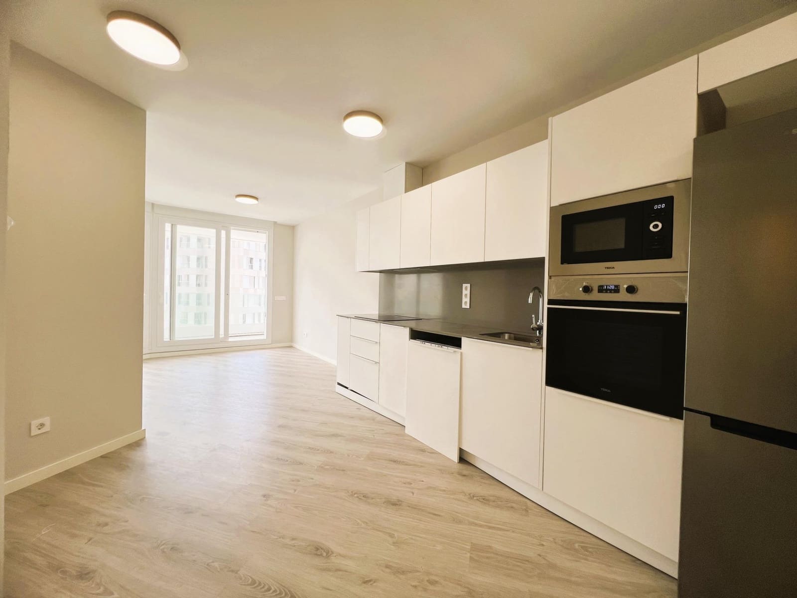 2 bedroom Flat for rent in Las Palmas de Gran Canaria with pool garage - € 1,200 (Ref: 9929445)