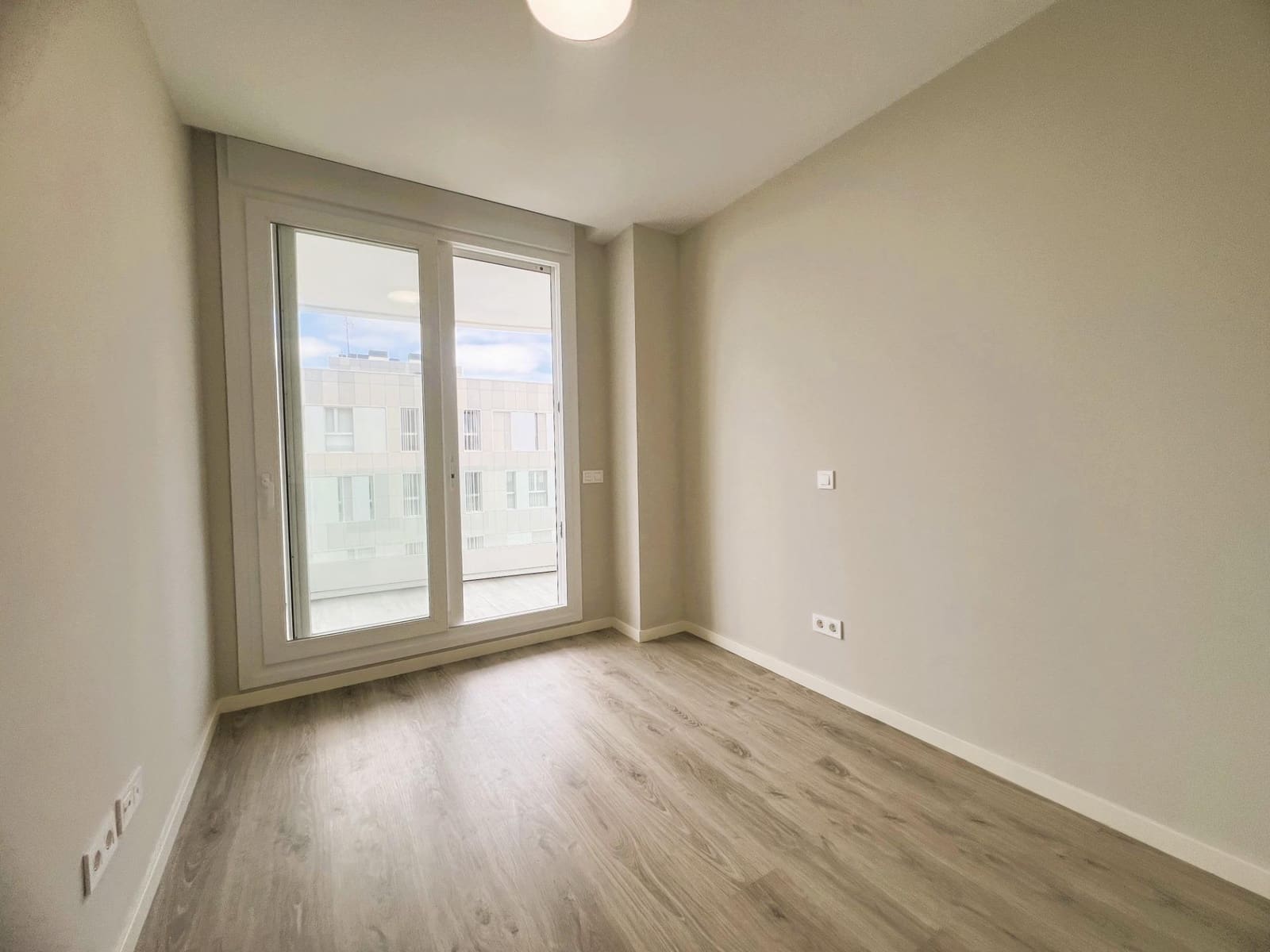2 bedroom Flat for rent in Las Palmas de Gran Canaria with pool garage - € 1,200 (Ref: 9929445)