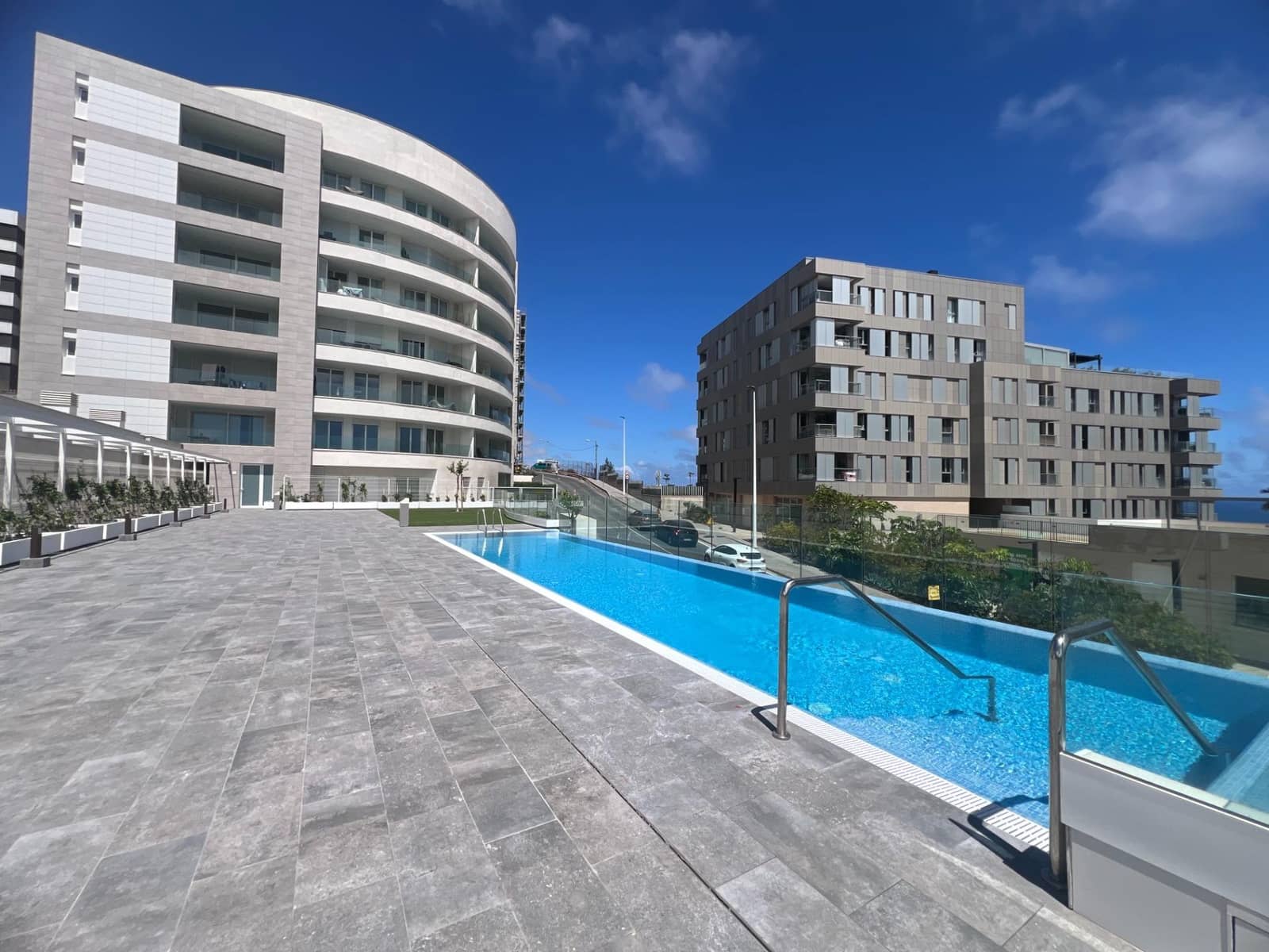 2 bedroom Flat for rent in Las Palmas de Gran Canaria with pool garage - € 1,200 (Ref: 9929445)