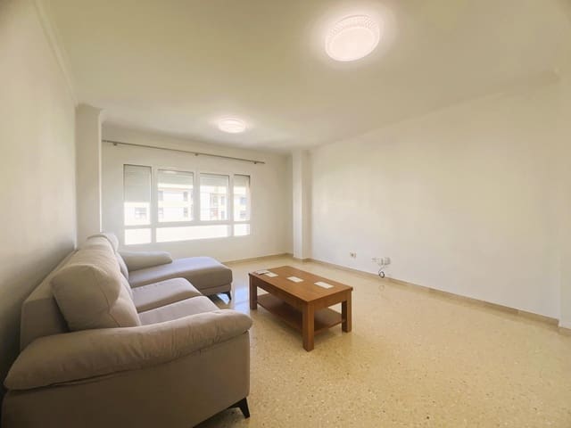 3 soverom Leilighet til leie i Siete Palmas, Las Palmas de Gran Canaria med garasje - € 950 (Ref: 9929446)