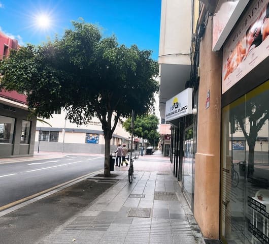 Appartement de 2 chambres à louer à Santa Catalina - Canteras, Las Palmas de Gran Canaria - 1 150 € (Ref: 9938251)
