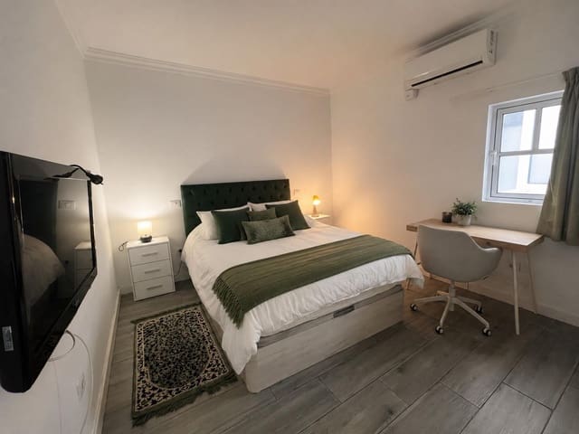 Appartement de 2 chambres à louer à Santa Catalina - Canteras, Las Palmas de Gran Canaria - 1 150 € (Ref: 9938251)