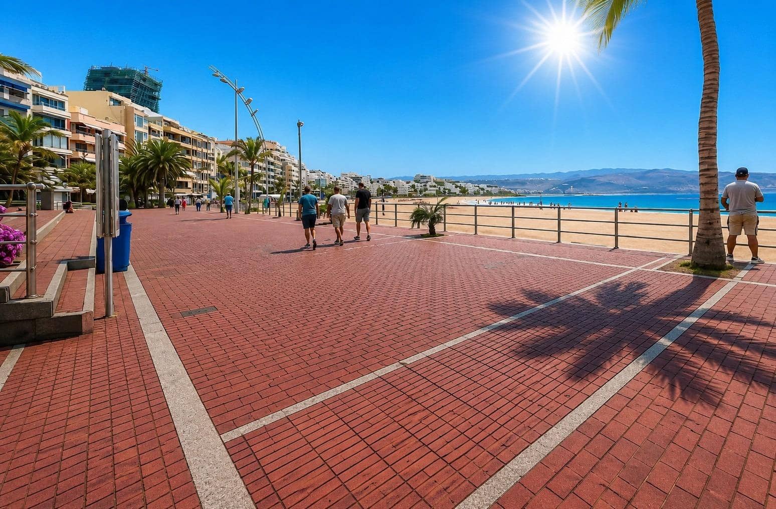 Appartement de 2 chambres à louer à Las Palmas de Gran Canaria - 1 150 € (Ref: 9938251)