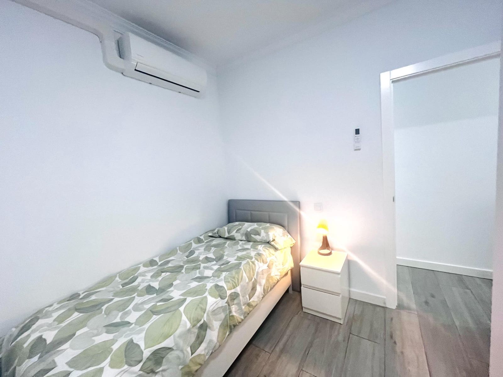 Appartement de 2 chambres à louer à Las Palmas de Gran Canaria - 1 150 € (Ref: 9938251)