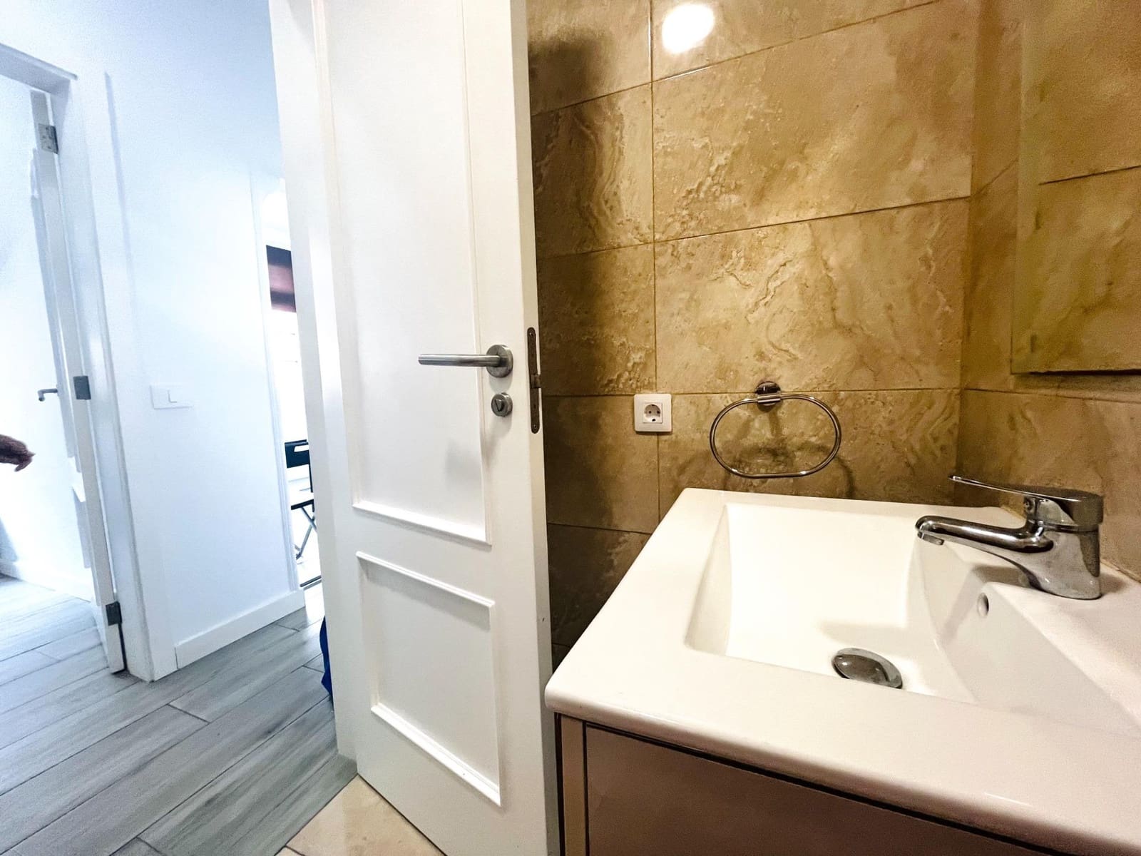 Appartement de 2 chambres à louer à Las Palmas de Gran Canaria - 1 150 € (Ref: 9938251)