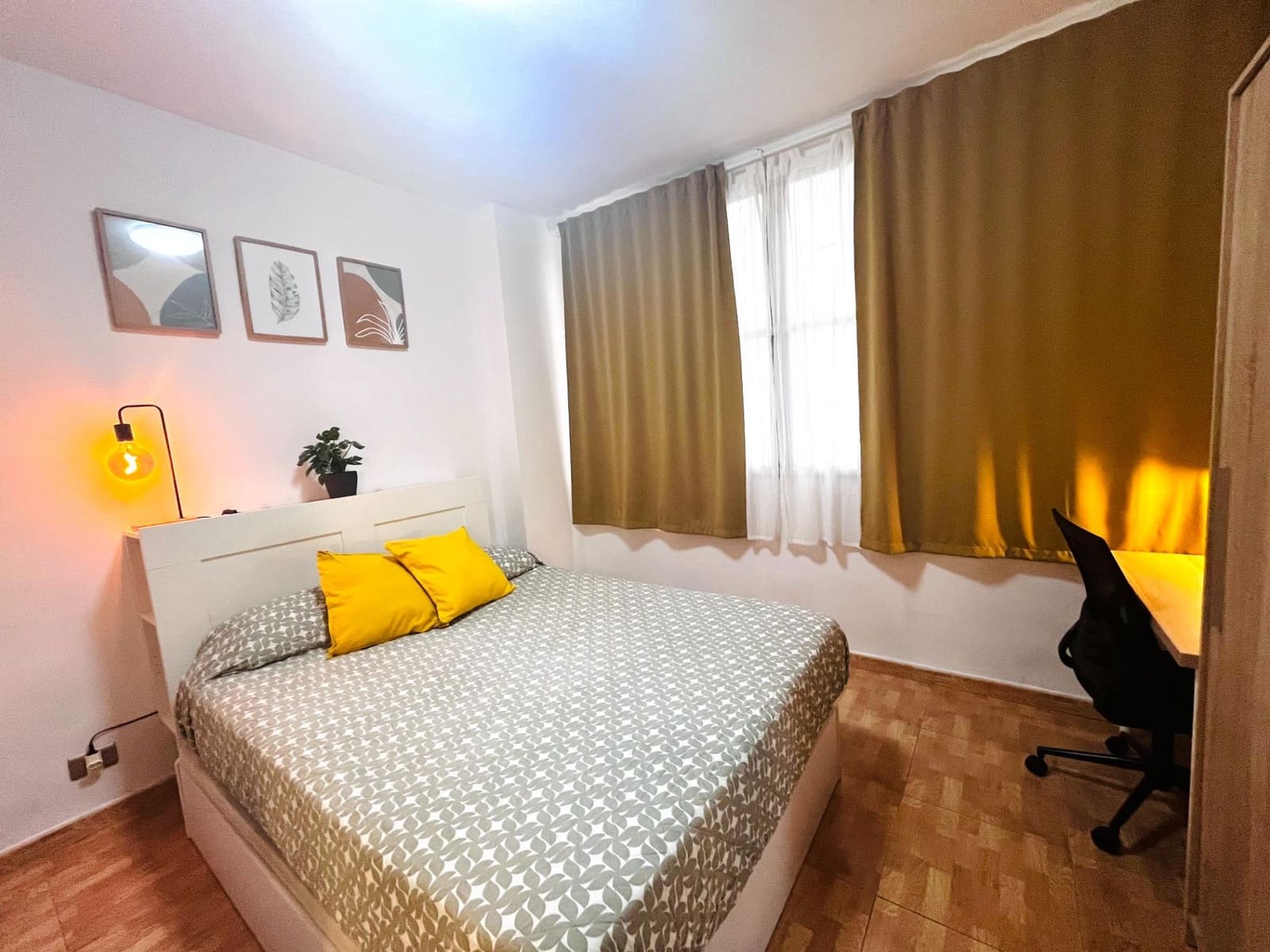 Estudio en Las Palmas de Gran Canaria en alquiler - 850 € (Ref: 9940015)
