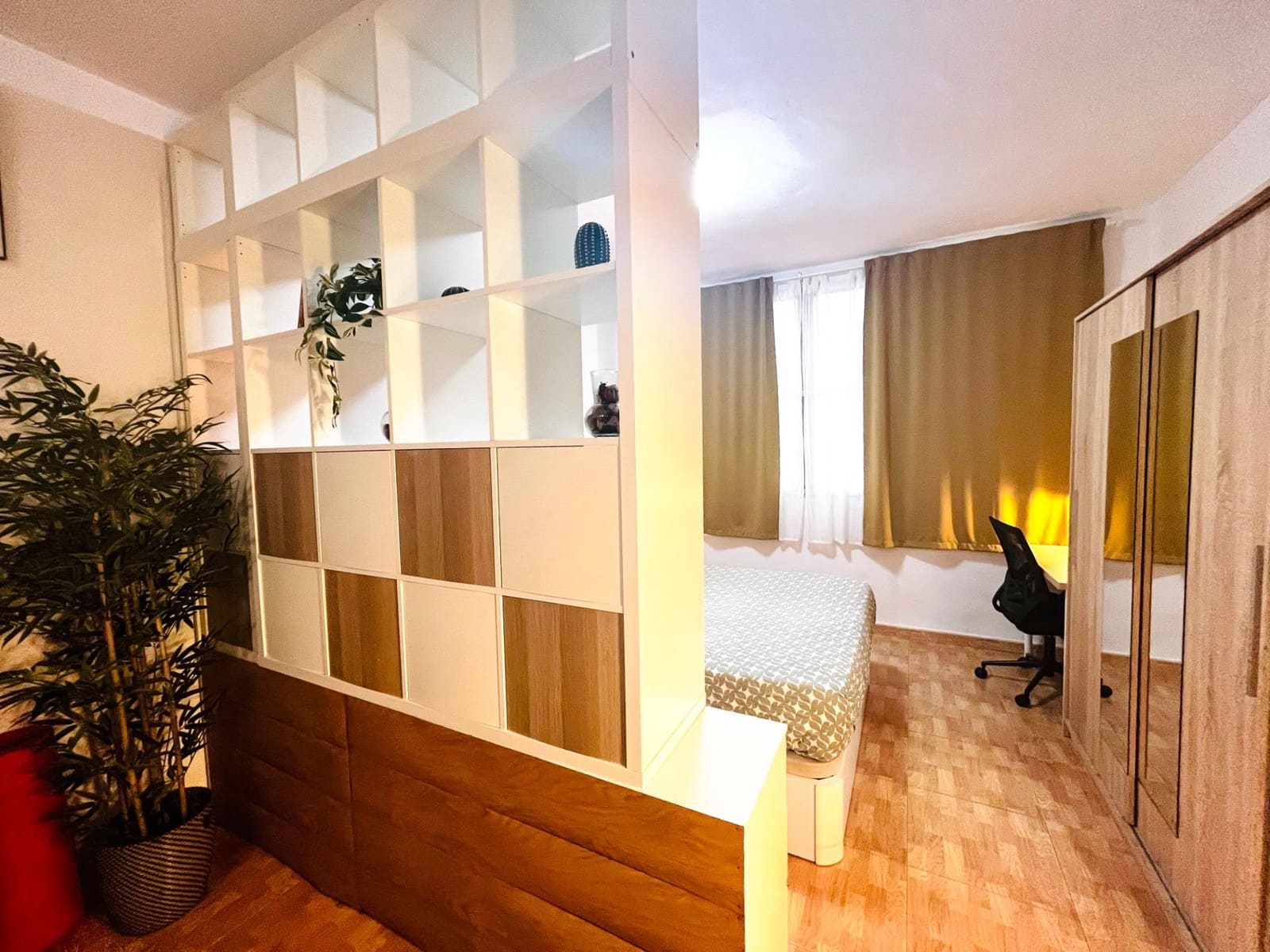 Estudio en Las Palmas de Gran Canaria en alquiler - 850 € (Ref: 9940015)