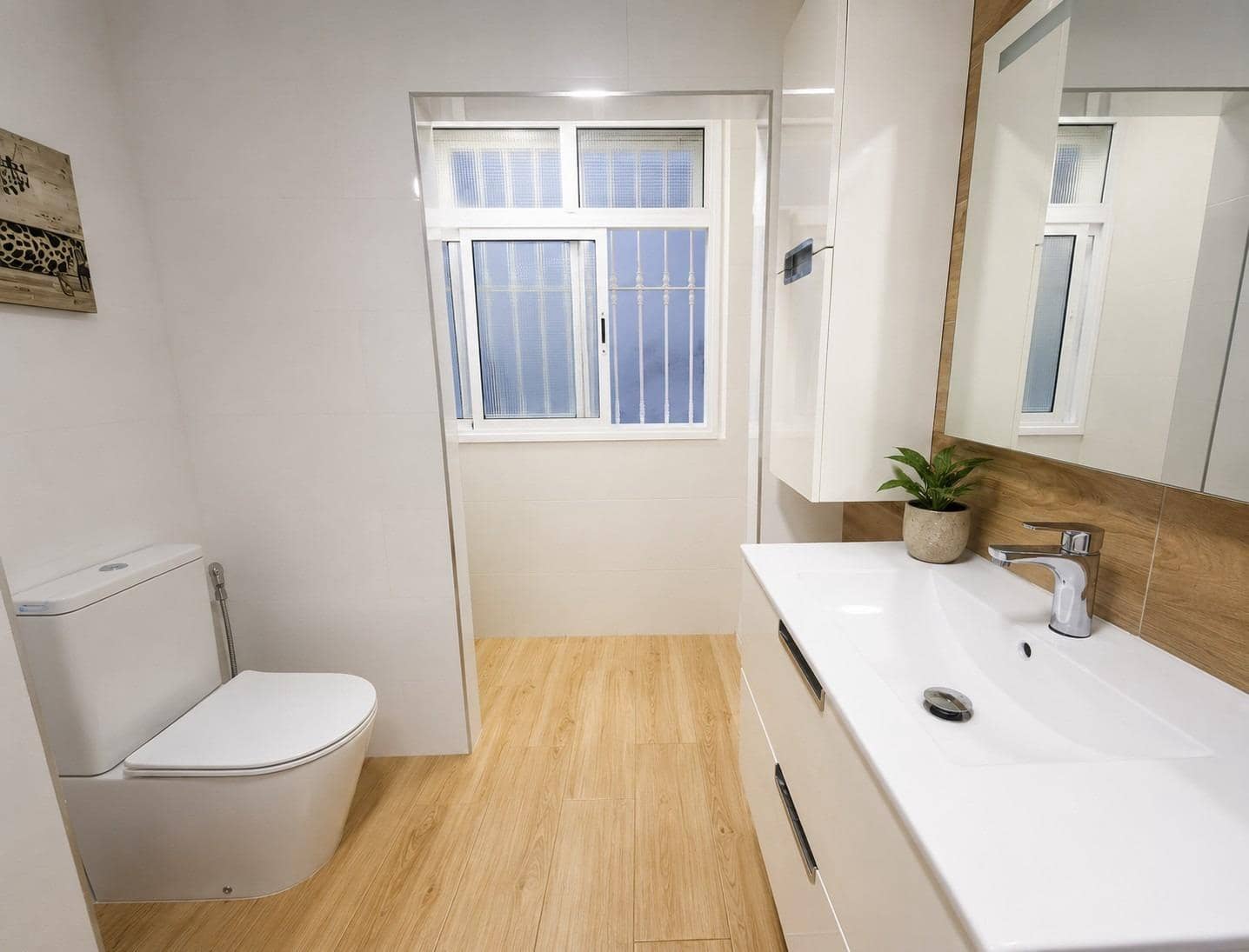 1 quarto Apartamento para arrendar em Las Palmas de Gran Canaria - 1 200 € (Ref: 9952673)