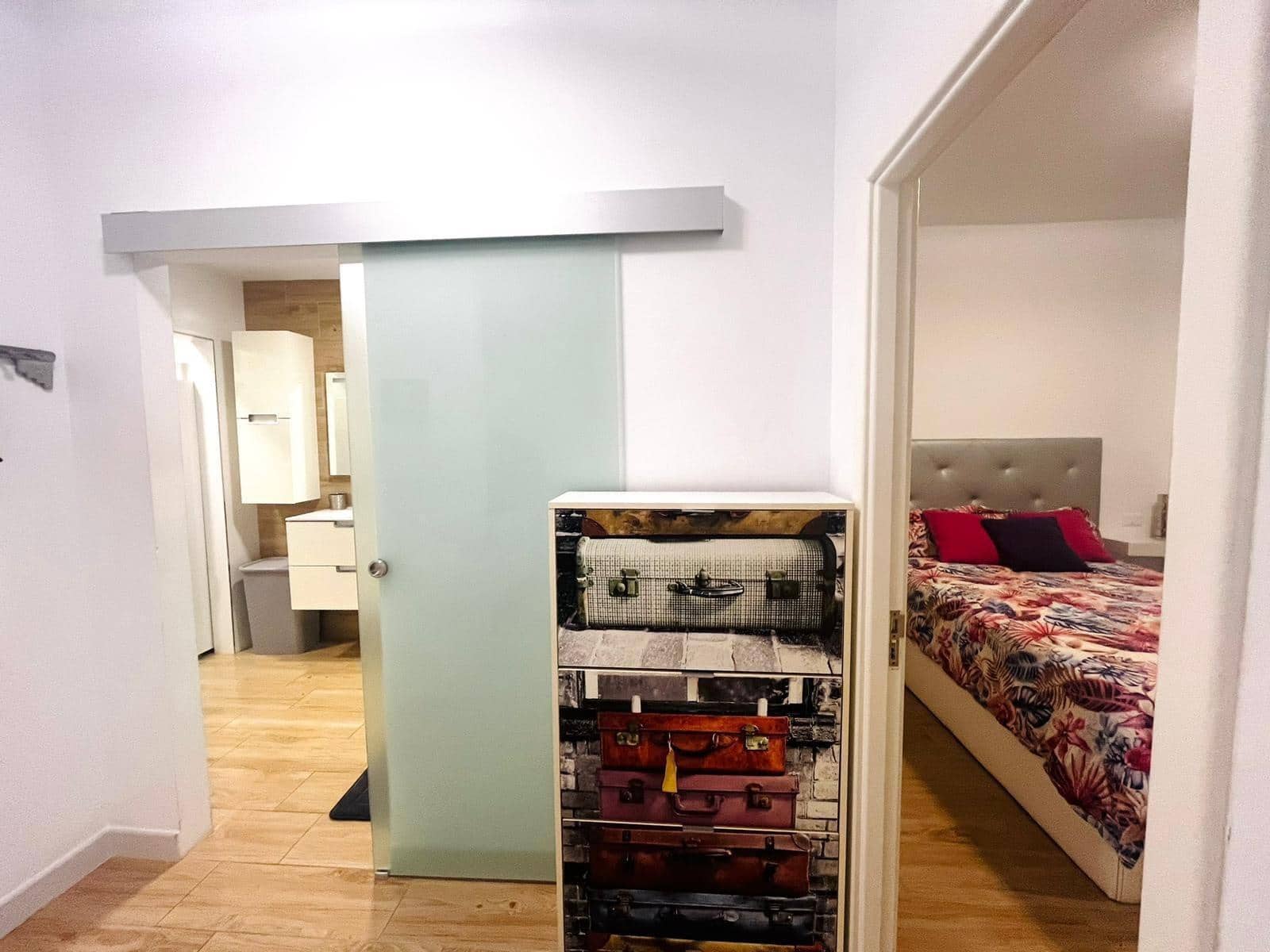 1 quarto Apartamento para arrendar em Las Palmas de Gran Canaria - 1 200 € (Ref: 9952673)