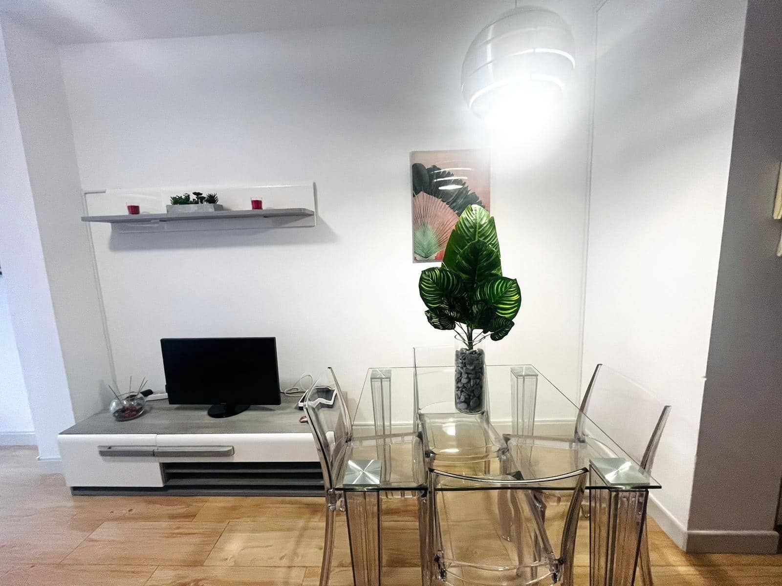 1 quarto Apartamento para arrendar em Las Palmas de Gran Canaria - 1 200 € (Ref: 9952673)