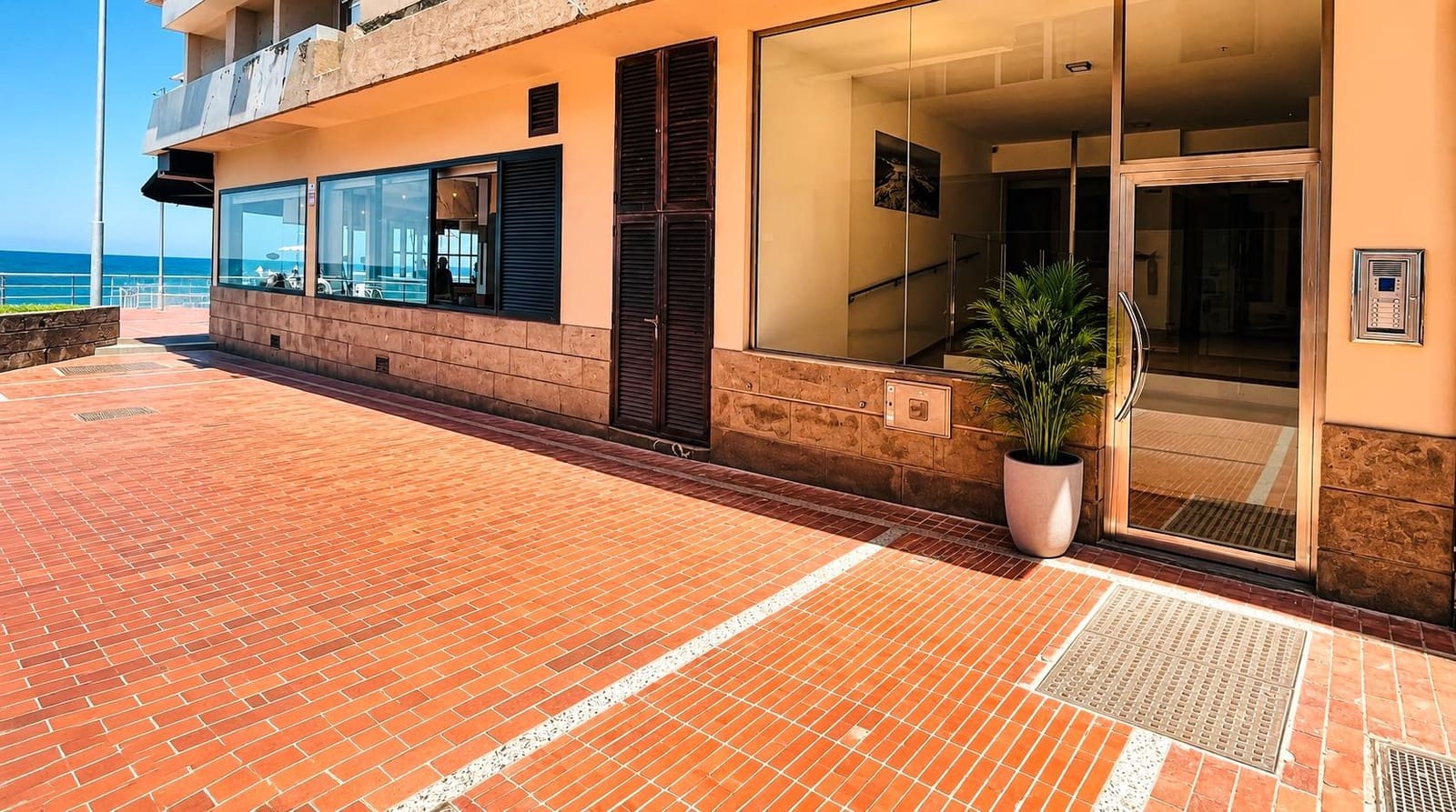 1 quarto Apartamento para arrendar em Las Palmas de Gran Canaria - 1 200 € (Ref: 9952673)