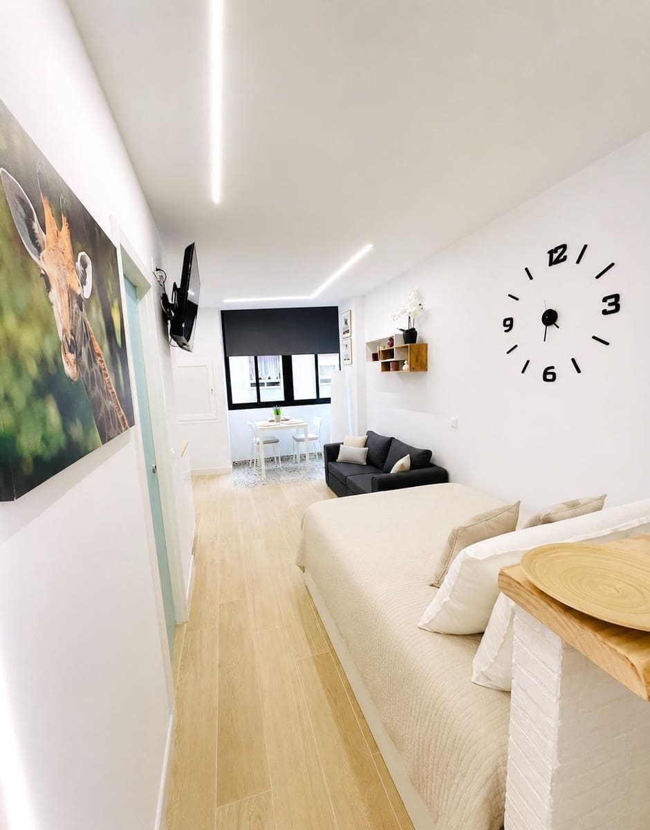Yksiö vuokrattavana paikassa Las Palmas de Gran Canaria - 850 € (Ref: 9959818)