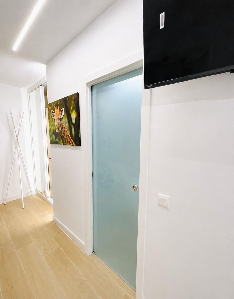 Yksiö vuokrattavana paikassa Las Palmas de Gran Canaria - 850 € (Ref: 9959818)