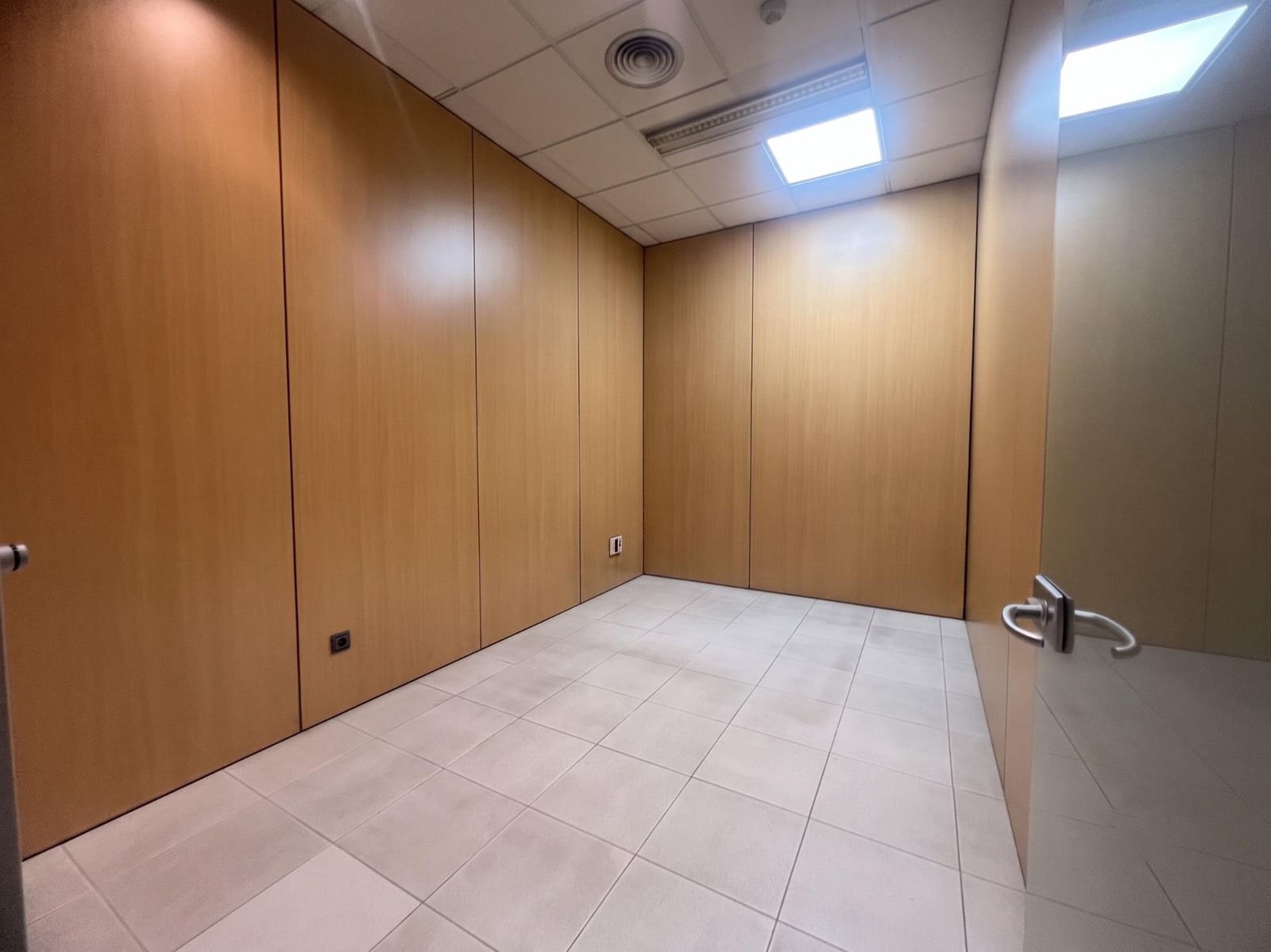 Kantoor te koop in Las Palmas de Gran Canaria - € 150.000 (Ref: 9959819)