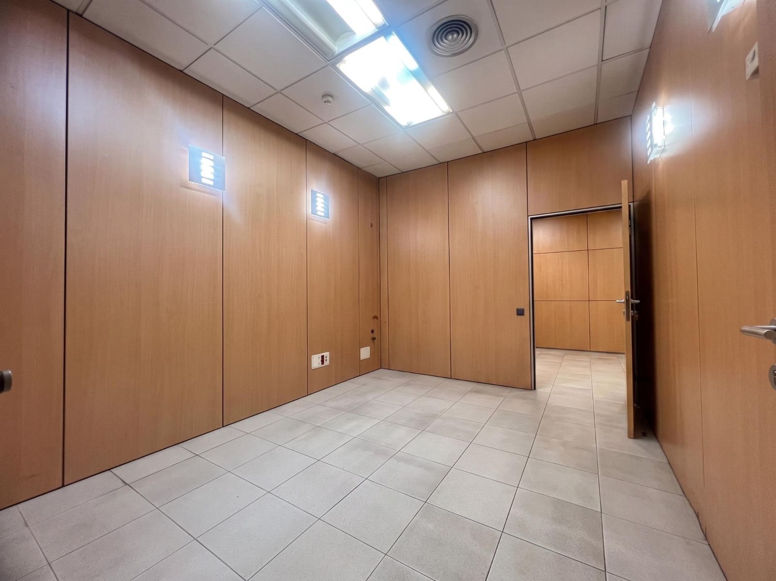 Kantoor te koop in Las Palmas de Gran Canaria - € 150.000 (Ref: 9959819)