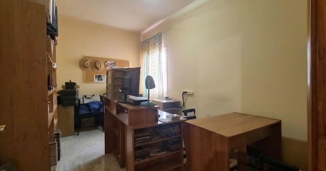 3 soverom Leilighet til salgs i Santa Lucía de Tirajana med garasje - € 105 000 (Ref: 9973360)