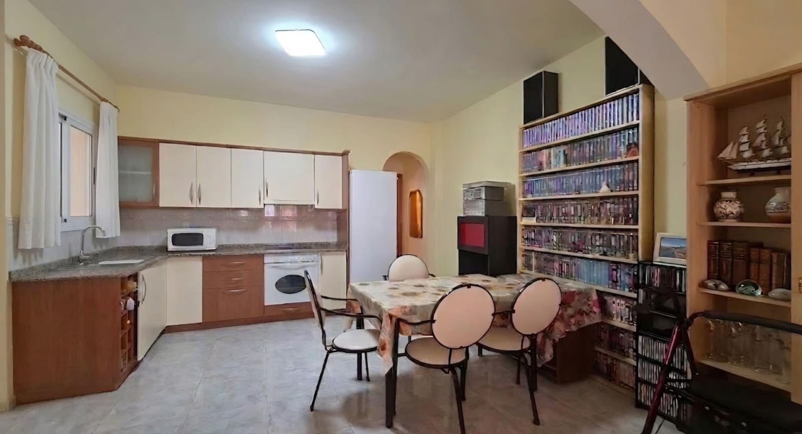 3 sypialnia Mieszkanie na sprzedaż w Santa Lucia de Tirajana z garażem - 105 000 € (Ref: 9973360)