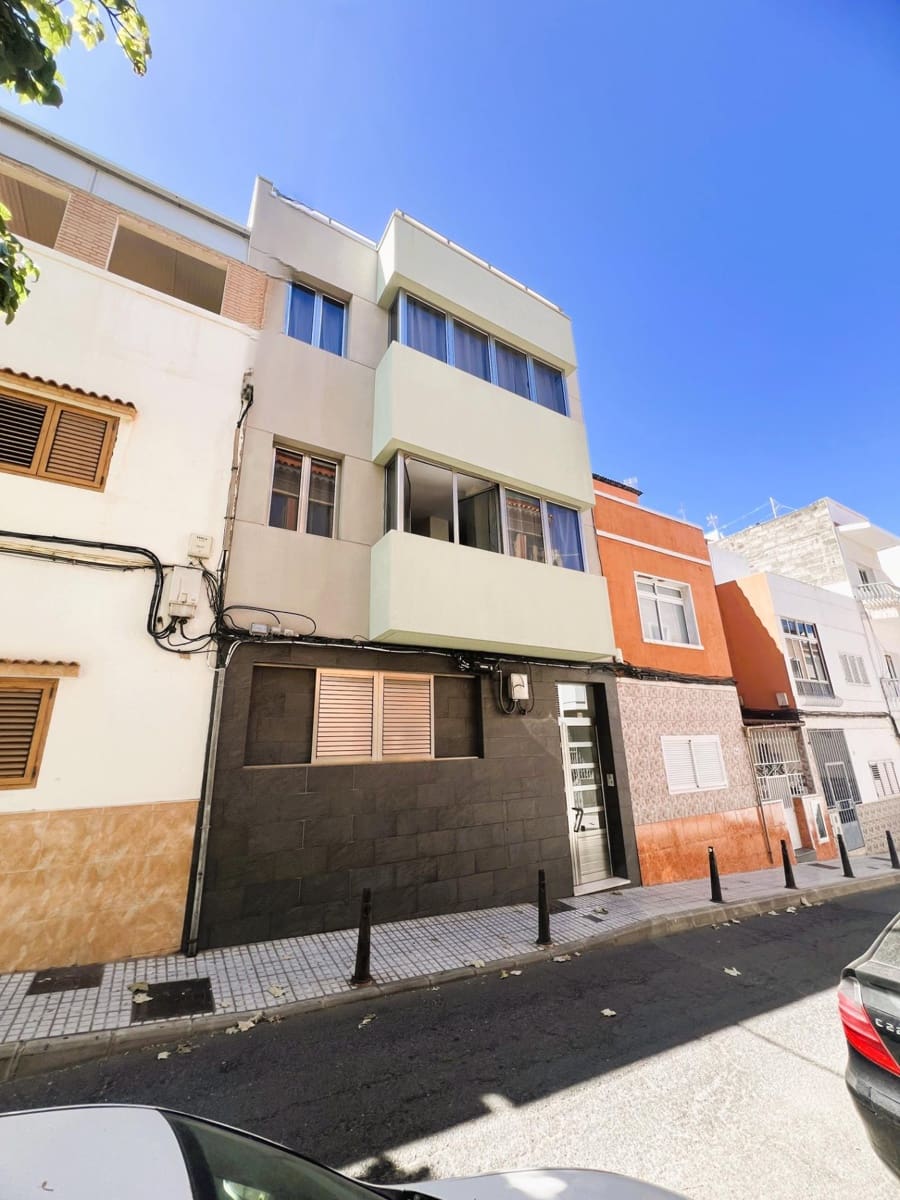 3 quarto Apartamento para arrendar em Las Palmas de Gran Canaria - 950 € (Ref: 9975477)
