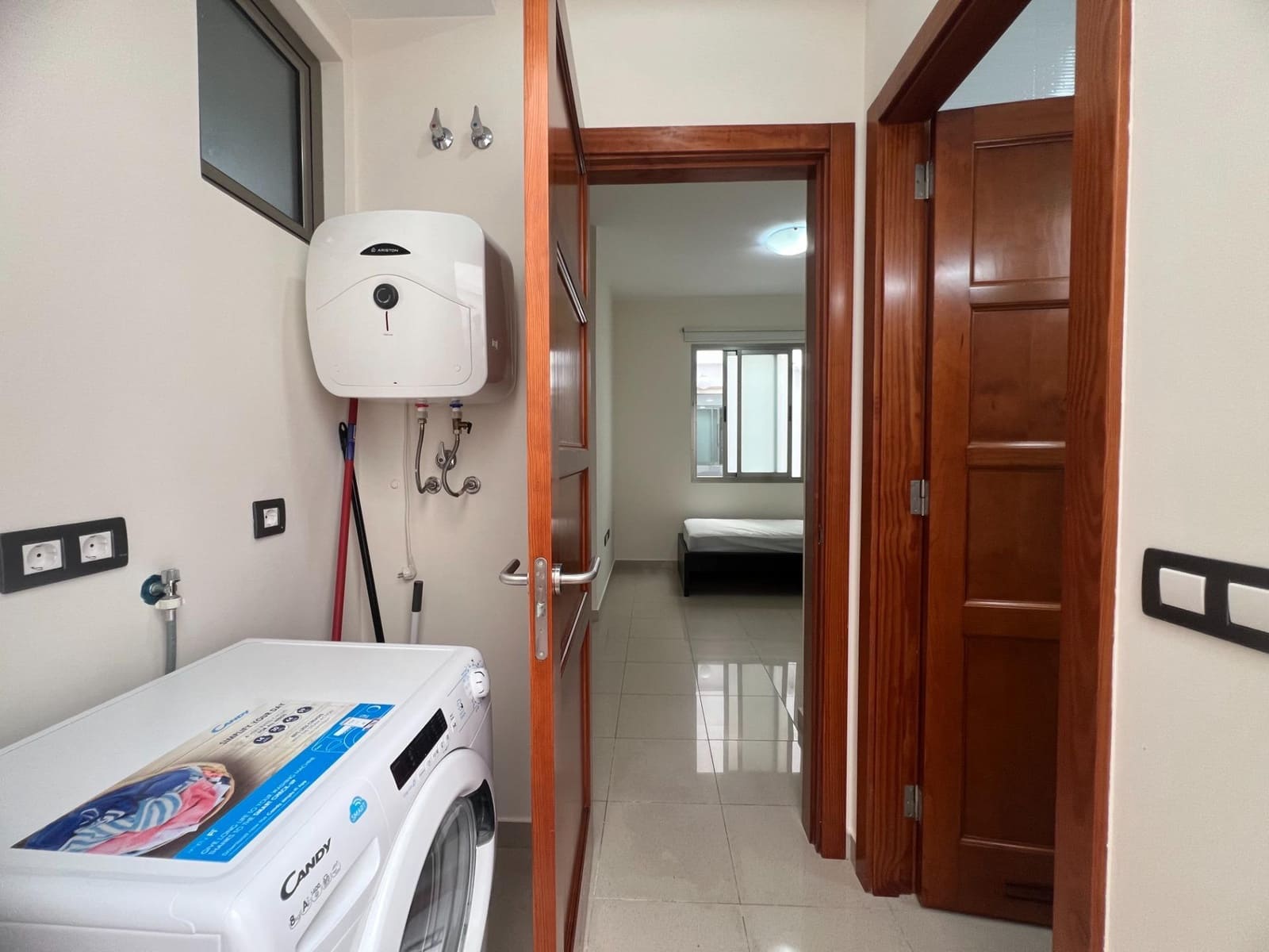 3 quarto Apartamento para arrendar em Las Palmas de Gran Canaria - 950 € (Ref: 9975477)