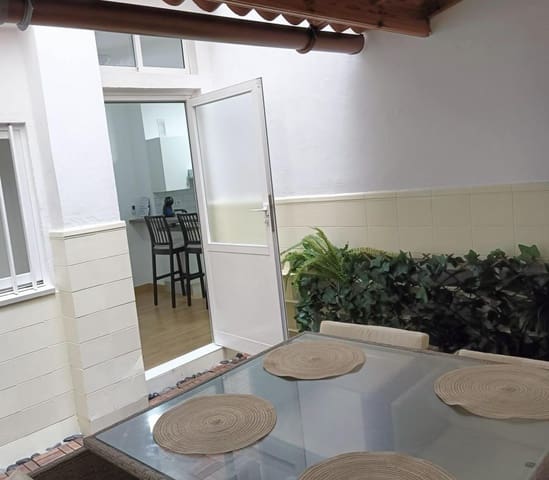 1 quarto Apartamento para arrendar em Guanarteme, Las Palmas de Gran Canaria - 1 100 € (Ref: 9994291)