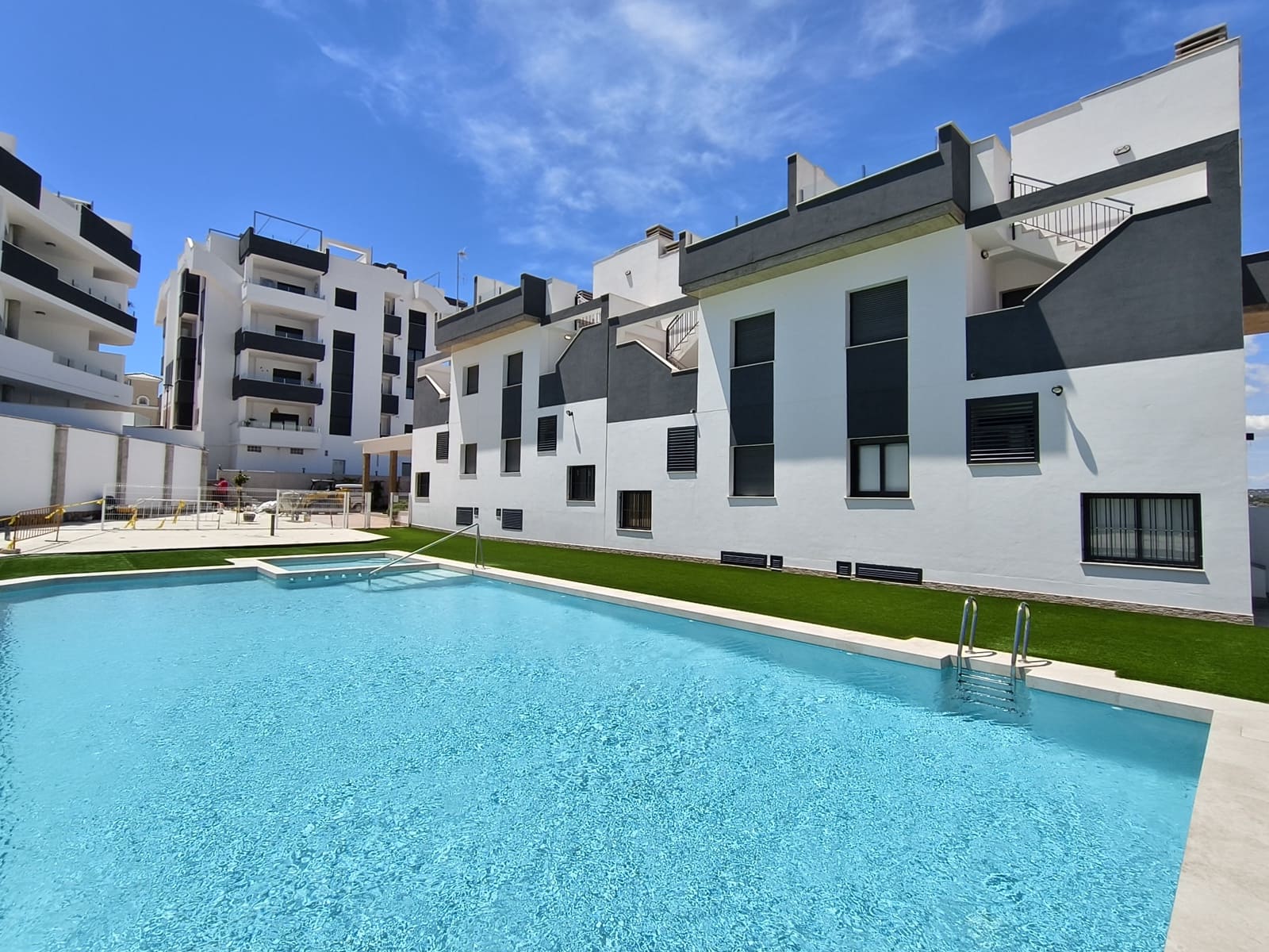 2 chambre Appartement à vendre à Orihuela Costa avec piscine garage - 249 000 € (Ref: 10041622)