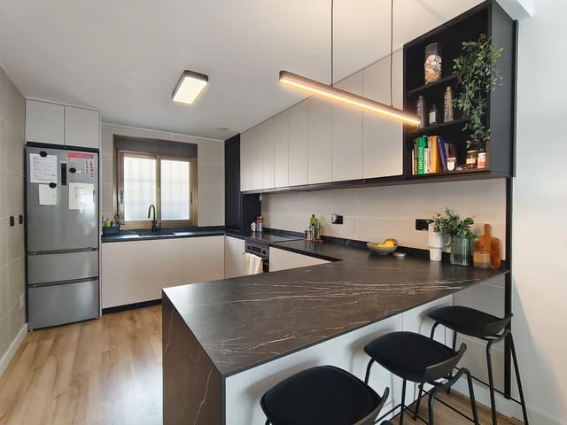 3 sovrum Radhus till salu i San Miguel de Salinas med pool garage - 259 990 € (Ref: 10041629)