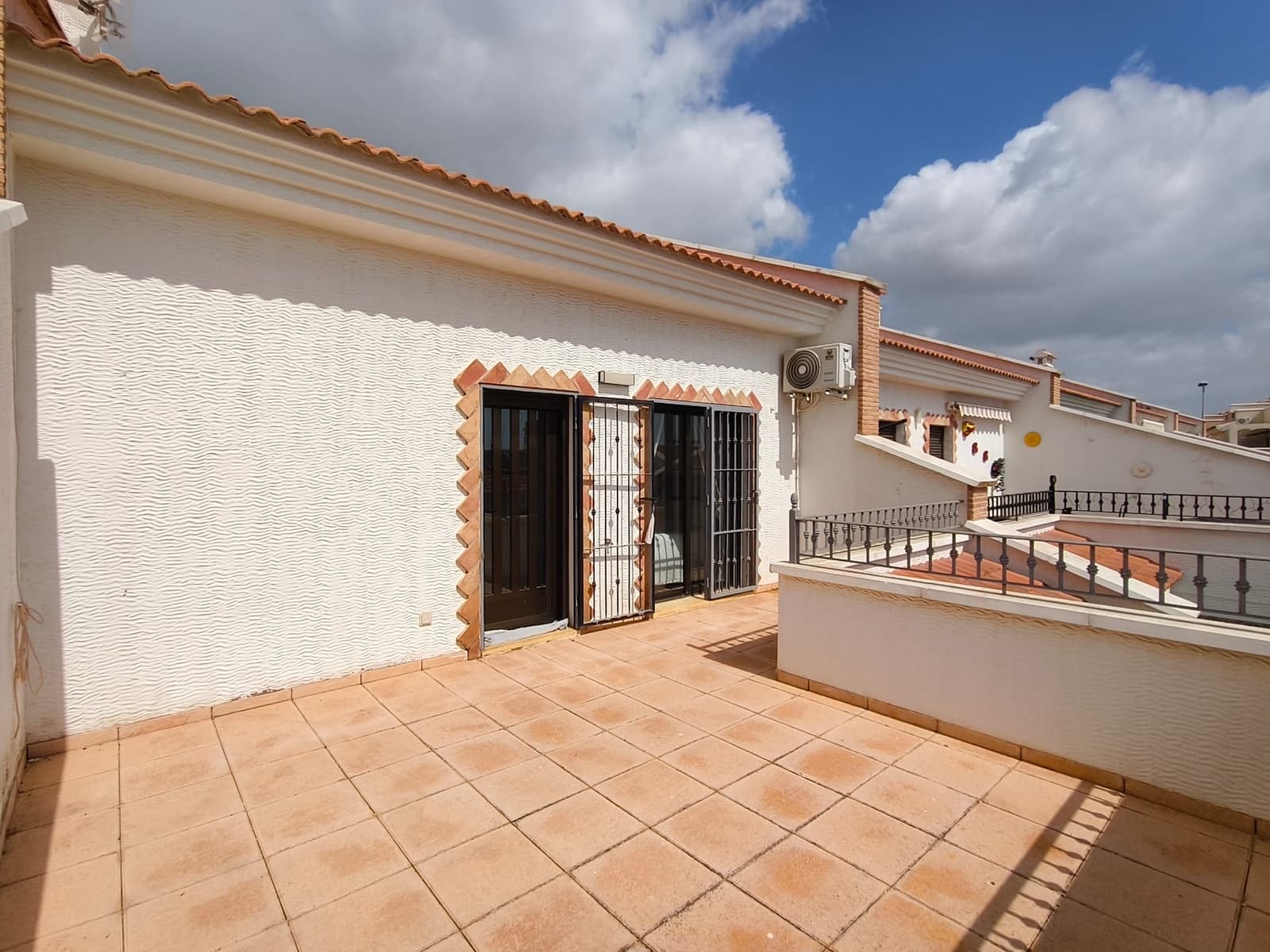 3 sovrum Radhus till salu i San Miguel de Salinas med pool garage - 259 990 € (Ref: 10041629)