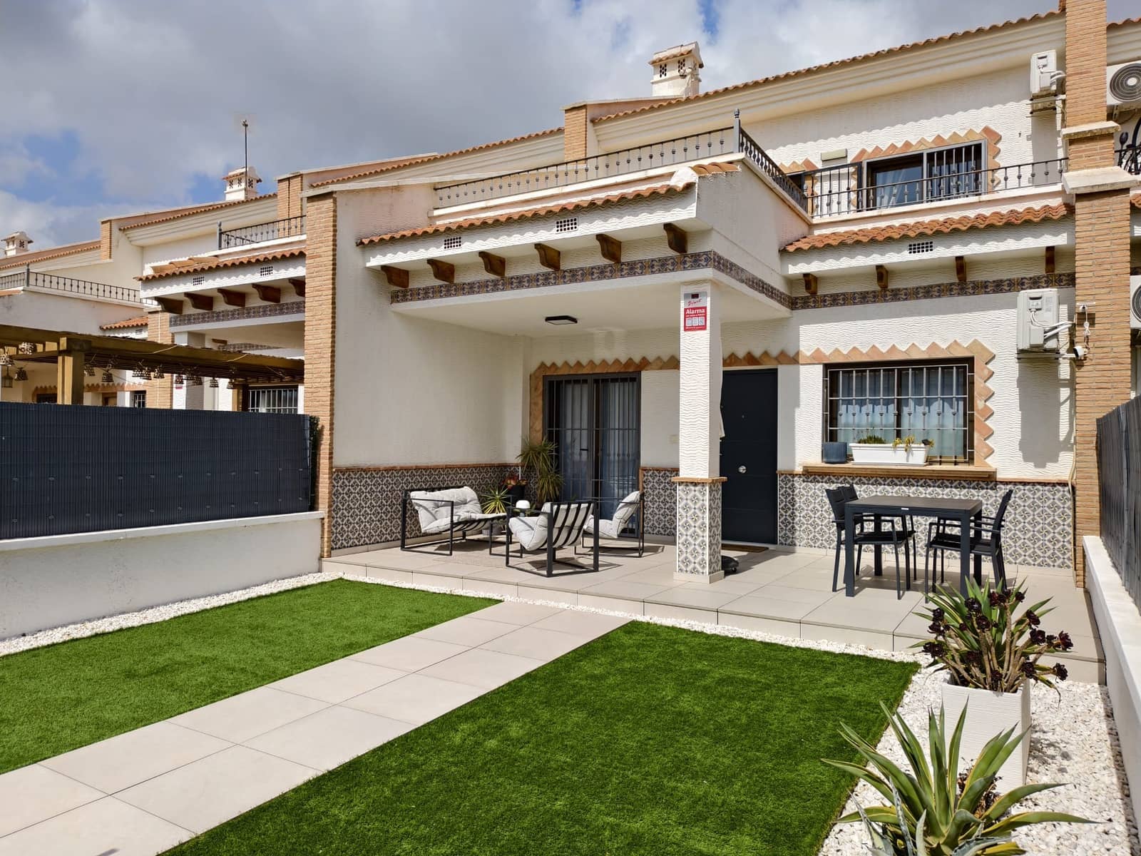 3 sovrum Radhus till salu i San Miguel de Salinas med pool garage - 259 990 € (Ref: 10041629)