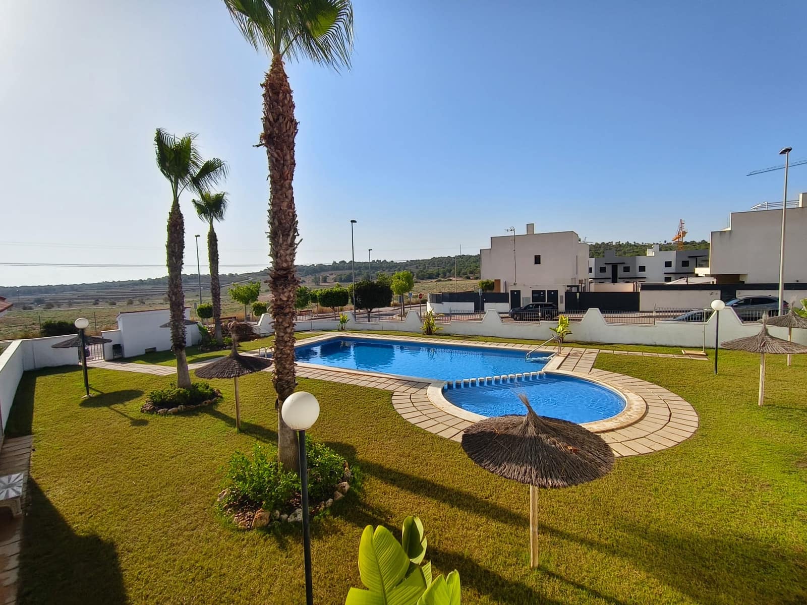 3 sovrum Radhus till salu i San Miguel de Salinas med pool garage - 259 990 € (Ref: 10041629)