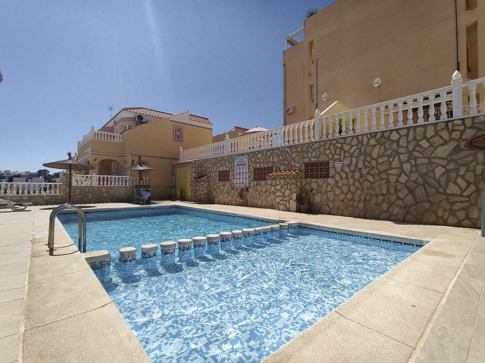2 soverom Leilighet til salgs i Orihuela Costa med svømmebasseng - € 139 990 (Ref: 10054413)